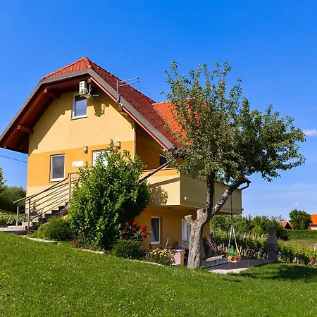 Self Catering Holiday Near Terme Catez - Sleep 7