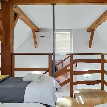 Self Catering Holiday Near Terme Catez - Sleep 7 Obrezje